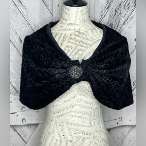 BIGIO Faux Persian Lamb Capelet Shoulder Cape Jeweled Brooch
